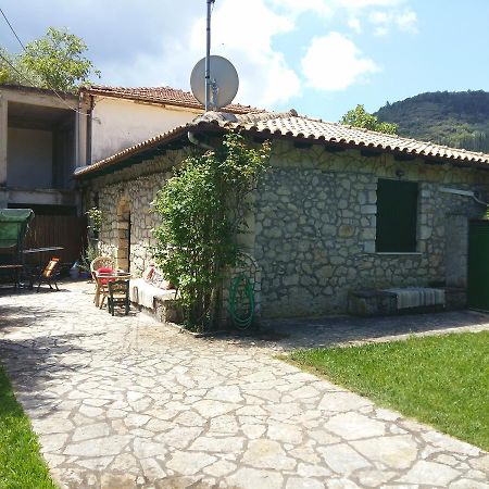 Villa Frias Asprogerakata Exteriér fotografie