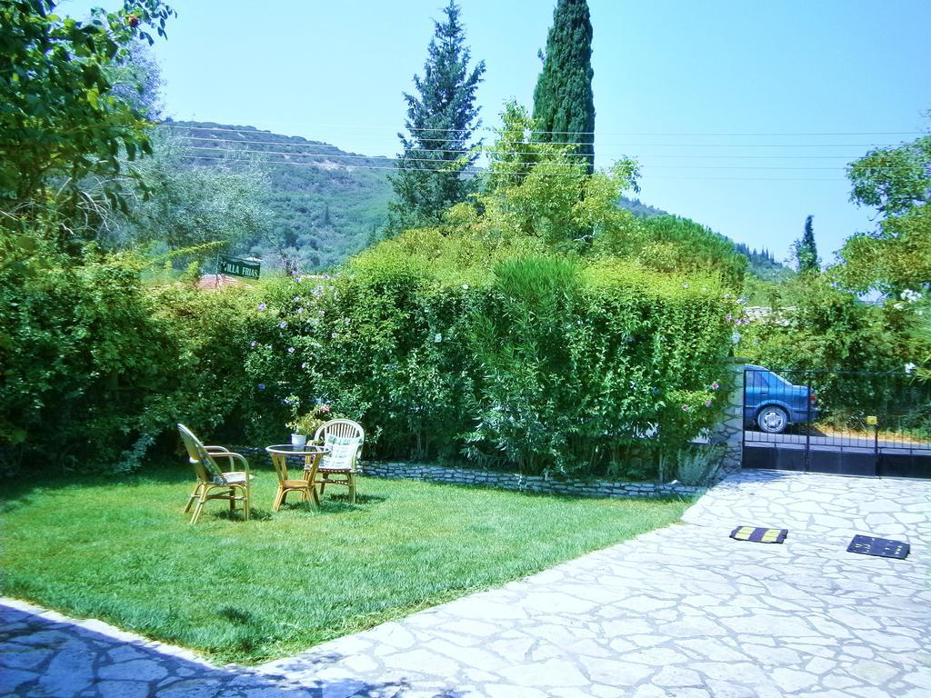 Villa Frias Asprogerakata Pokoj fotografie