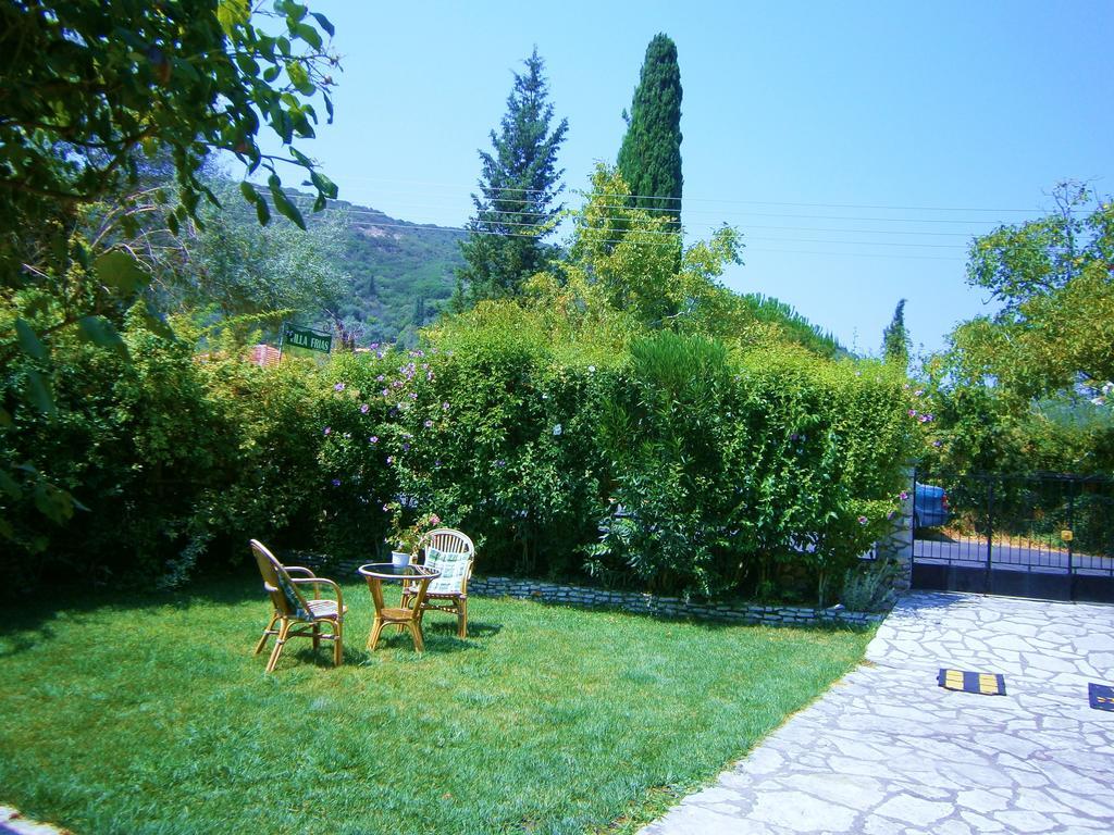 Villa Frias Asprogerakata Pokoj fotografie