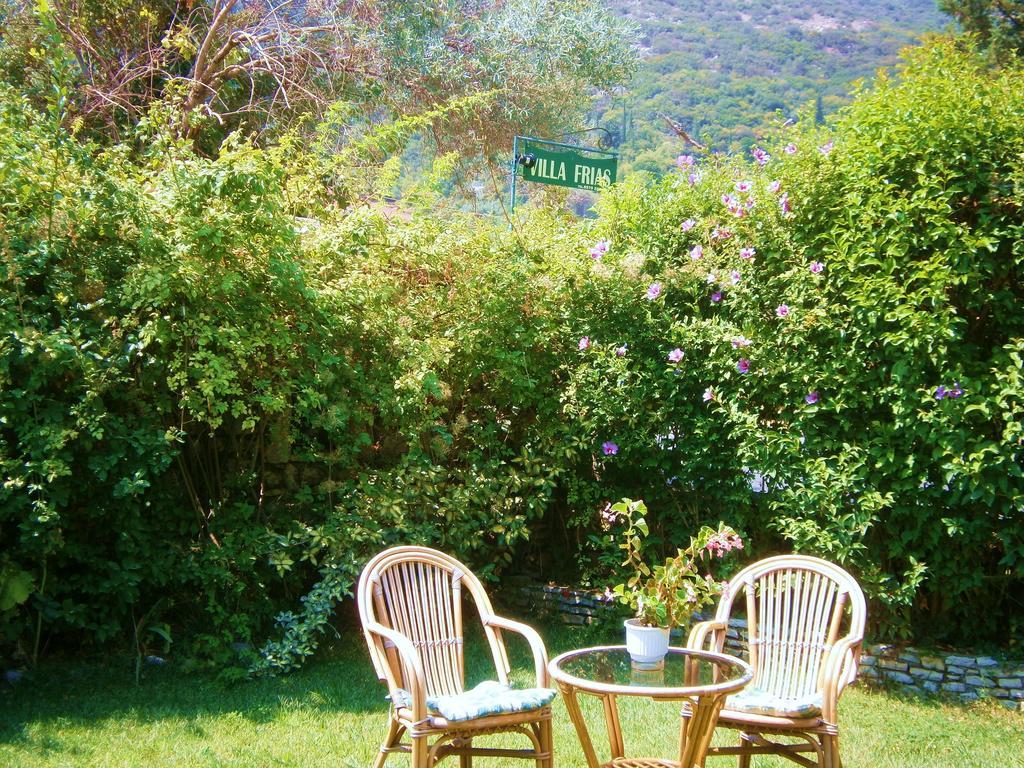 Villa Frias Asprogerakata Pokoj fotografie
