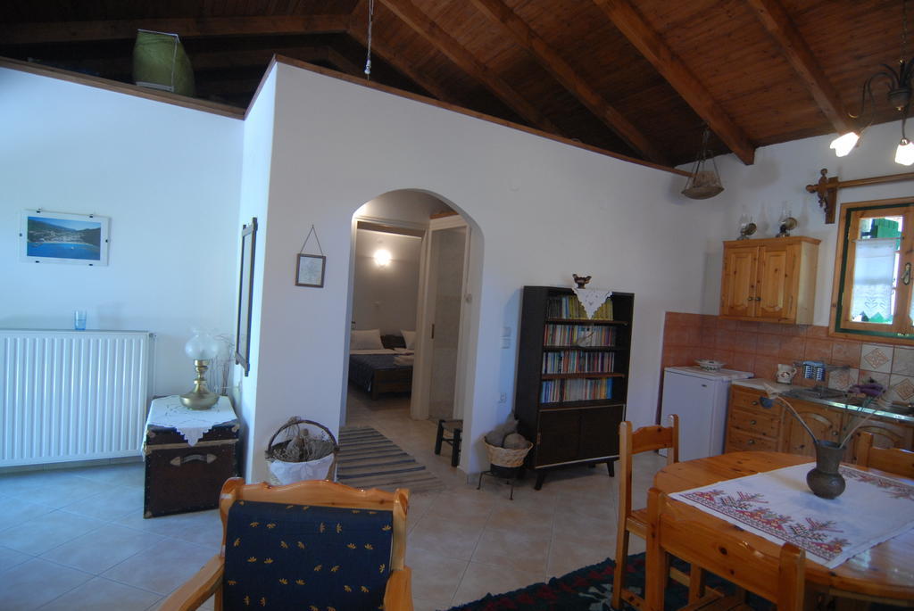 Villa Frias Asprogerakata Pokoj fotografie