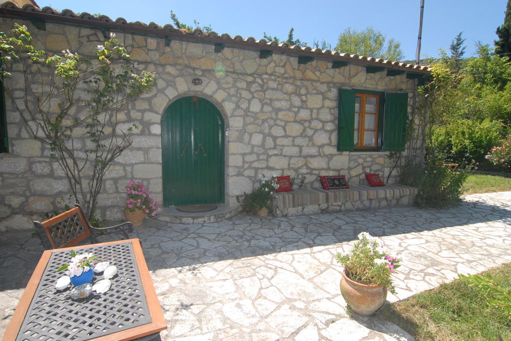 Villa Frias Asprogerakata Pokoj fotografie