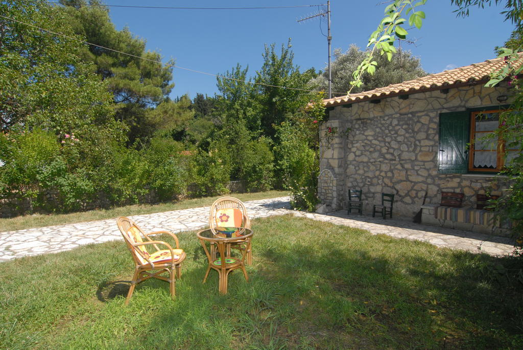 Villa Frias Asprogerakata Pokoj fotografie