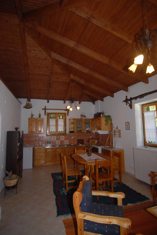 Villa Frias Asprogerakata Pokoj fotografie