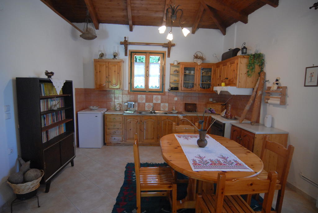 Villa Frias Asprogerakata Pokoj fotografie