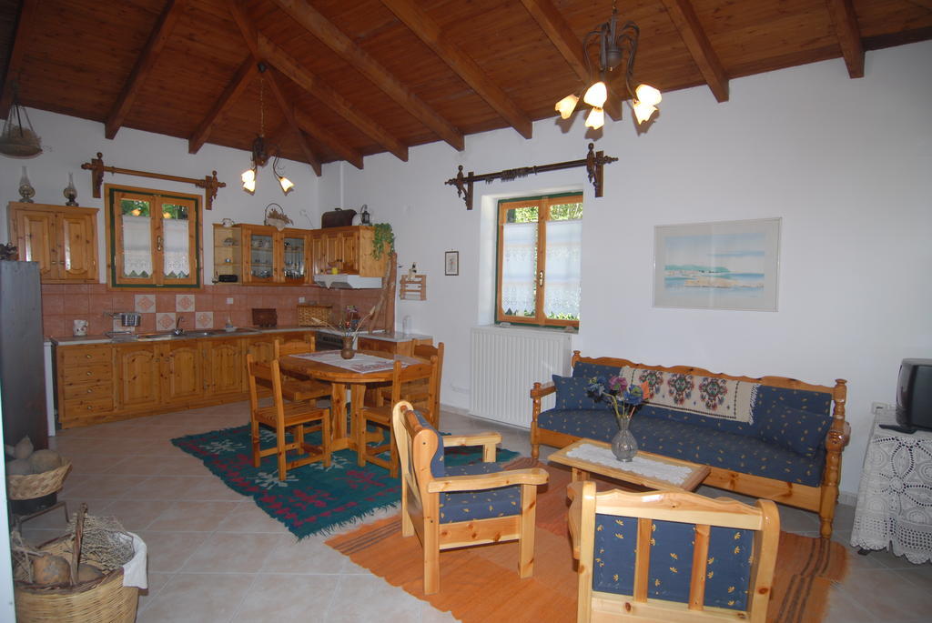 Villa Frias Asprogerakata Pokoj fotografie